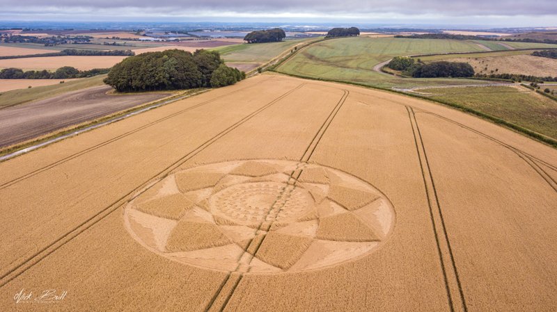 2018 Circles: Hackpen Hill (3), nr Broad Hinton, Wiltshire