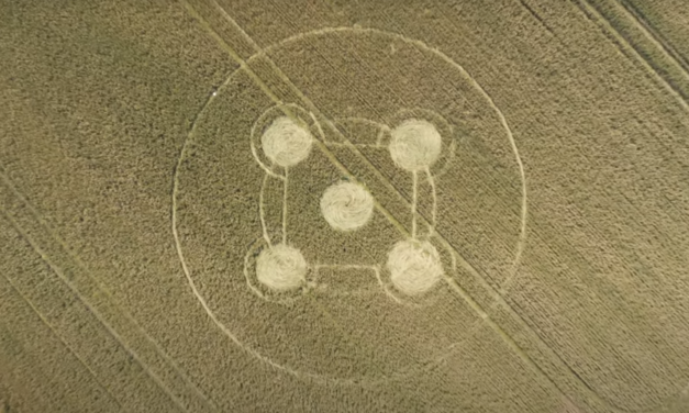 2021 Circles: Old Whittington, Nr Chesterfield, Derbyshire